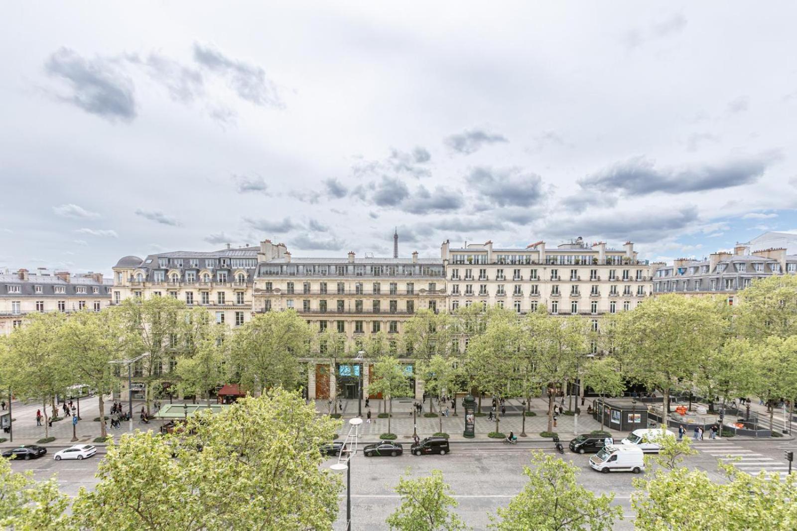 élysées Vip Appartement *